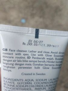 Oriflame Glow Essential Face Wash 125 Ml