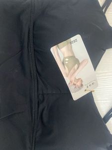 Stylish Black Sports Bra