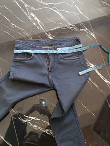 Normal Blue Jeans At Low Price