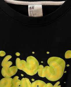 H&amp;M Black Printed Tshirt