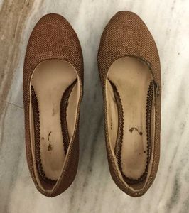 Stylish Metallic Brown Bellies