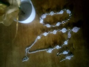 Elegant Stone Necklace &amp; Bracelet Set – Brand New