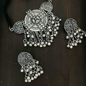 Oxidized Silver Necklace &amp; Earrings