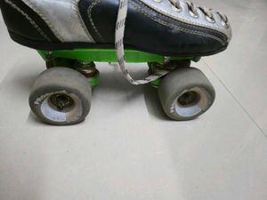 Roller Skates with Protective Kit (Unisex)