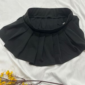 Sexy Black Pleated Super Mini Skirt
