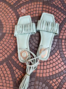 New Lace Gliders