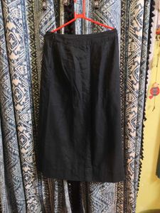 GAP Formal Black Midi Skirt
