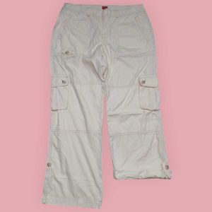 Like-New Esprit Women&#39;s White Cotton Cargo Pants