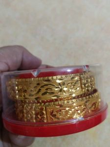 Beautiful Design GoldenBangles 2.6 Size
