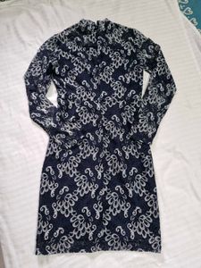 Elegant Lace Dress XS