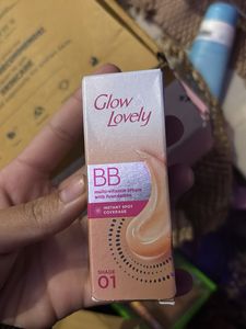 Lakme Hyaluronic Dewy Micro-Essence