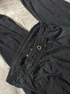 Bewakoof Women’s Black Casual Pants – XS/Small –