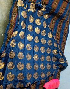 Beautiful Skirt And Top With Shall