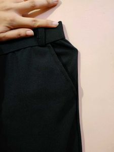 Black Trouser (High-waist)