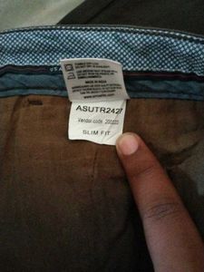 Classic Brown Chinos - Versatile &amp; Comfortable