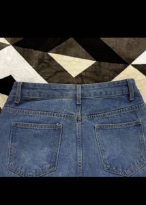 Darted Urbanic Jeans