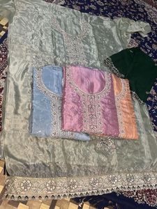 Elegant Pakistani Salwar Kameez