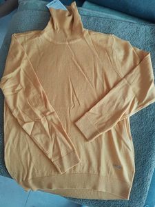 Van Heusen Sweater