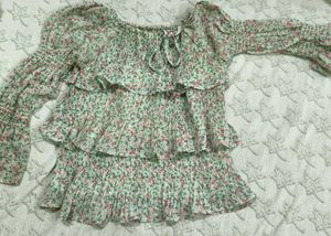 Floral Ruffle Long Sleeve Top