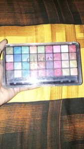 eyeshadow pallet