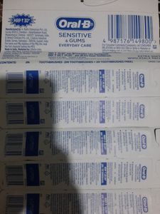 NEW BRANDED ORAL-B  EXTRA SOFT 8 TOOTHBRUSH