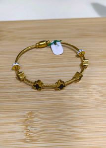 Minimal Black Clover Bracelet