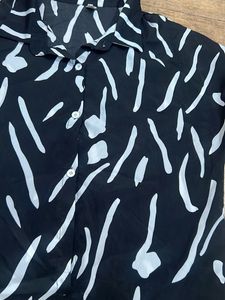 Patterned Black Blouse