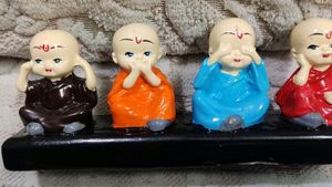 Decorative Showpiece Figurine - 6 cm (Polyresin)