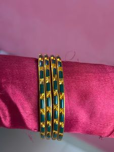 Green &amp; Gold Bangle Set