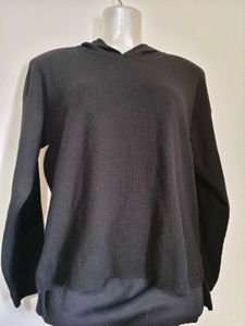 🎄Buy 1, Get 1 Free🎁 M/L Zudio Black Hoodie