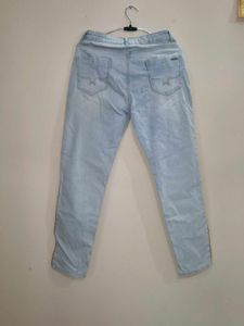 Light Wash Jeans with Side Detail
