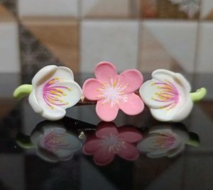 Set Of 3 Hair Clips