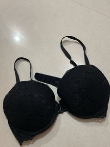 Black Lace Puch Up Bra