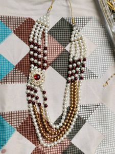 Elegant Multi-Strand Pearl Necklace