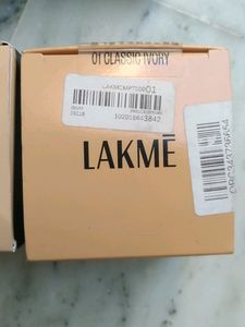 Lakme Xtraordin-Airy Mattreal Mousse