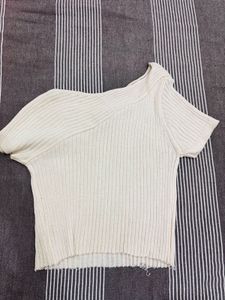 Ribbed Asymmetrical Crop Top