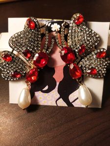 La Belleza Contemporary Butterfly Drop Earring