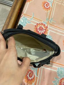 black pouches for women