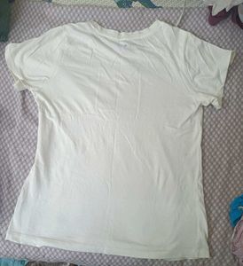 Stylish White Graphic Tee