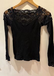 Lace Trim Long Sleeve Top