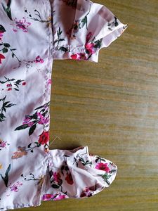 women casual white flower print square neck top