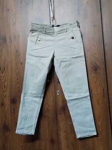 Women Slim Cropped Chinos - Creame Colos
