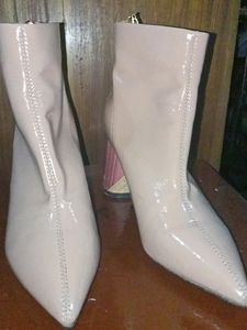Half Ankle Boots In Peach Colour
