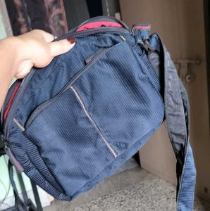 FREEBIE!!! NAVY BLUE REGULAR SLING BAG (ADJUSTABLE