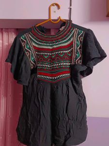 Casual Sleeveless Embroidered Black Top
