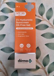 The Derma Co 1% Hyaluronic Sunscreen Oil-Free Gel