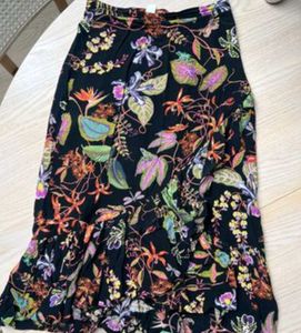 H&m Ruffled Skirt