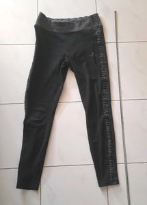 Black Gym Leggings With Grey Trim