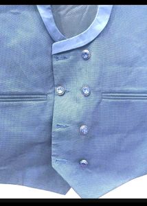 man blue blezer