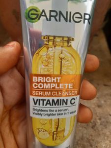 Garnier Vitamin C Serum Cleanser